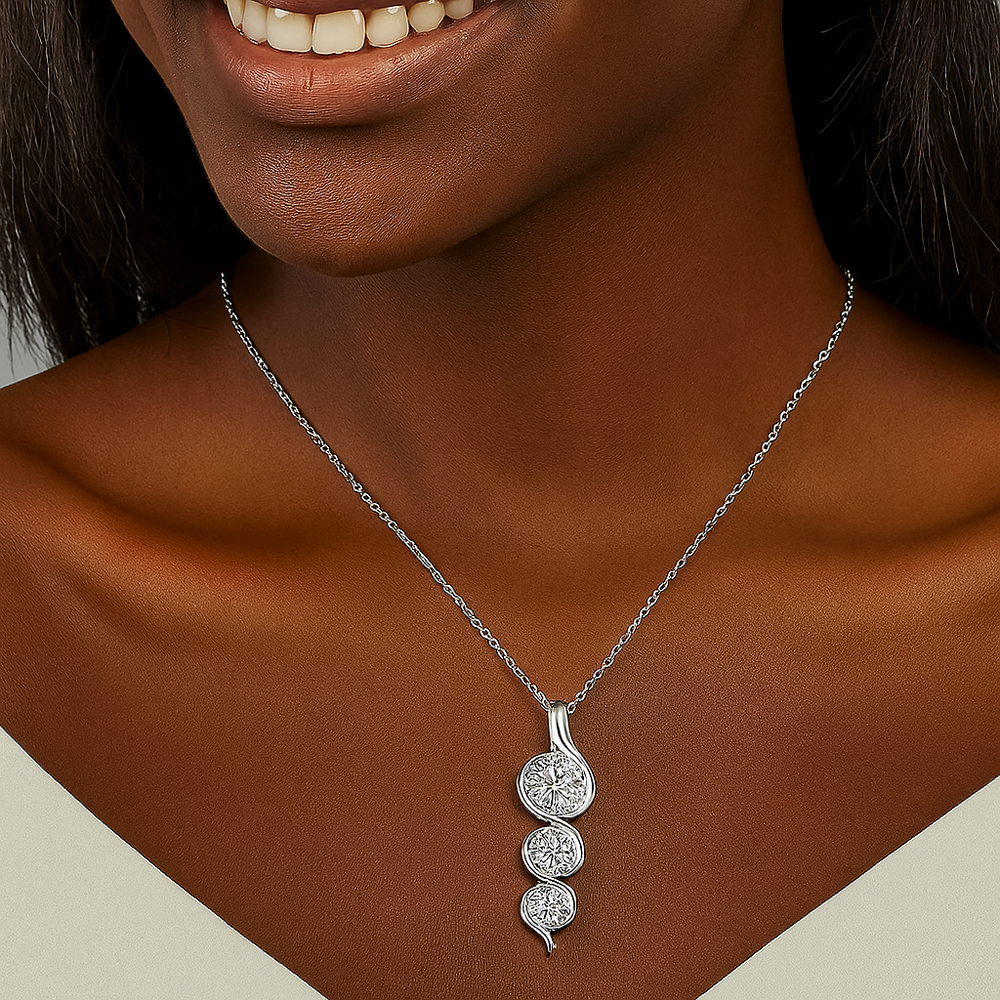
                      
                        (b) Collier Tinos (SS925)
                      
                    